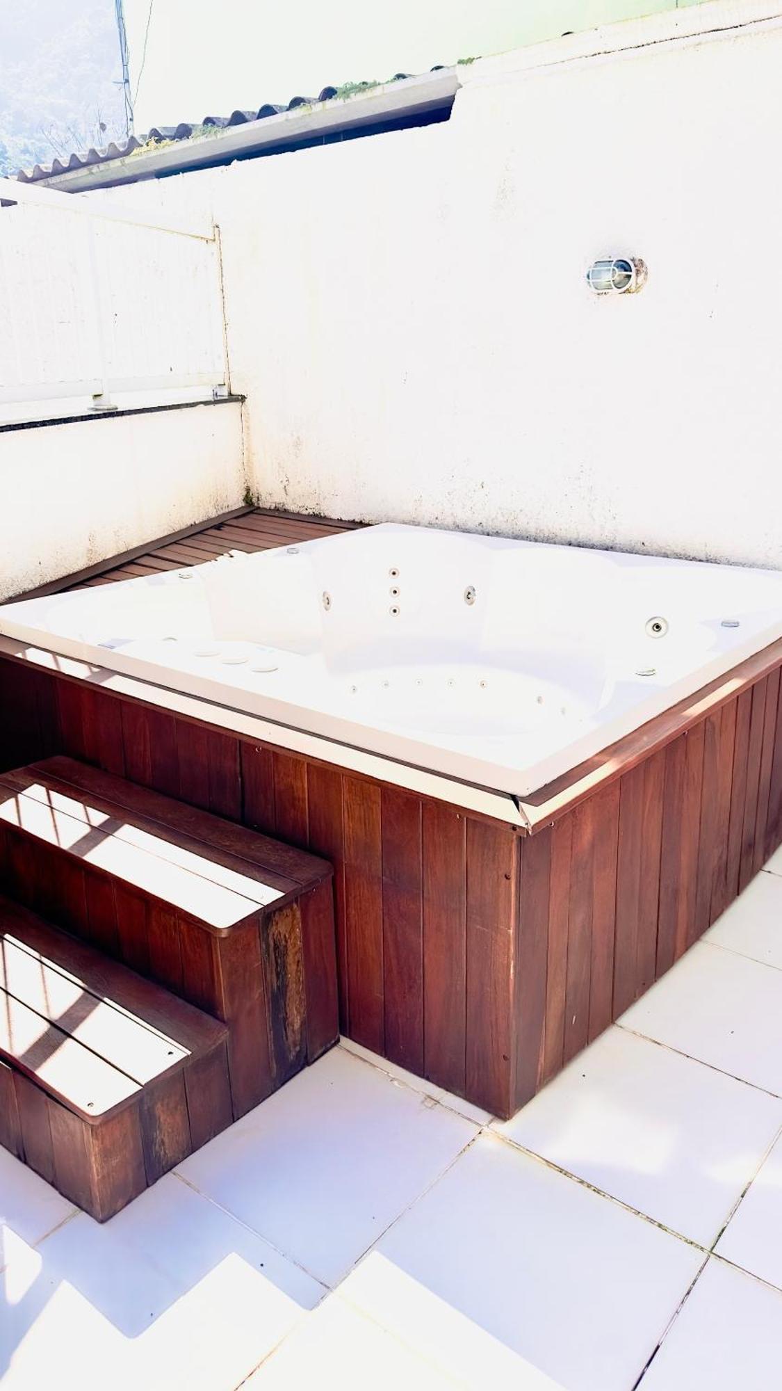 Apartamento Apto. Novo, Todo Equipado, 330m Da *